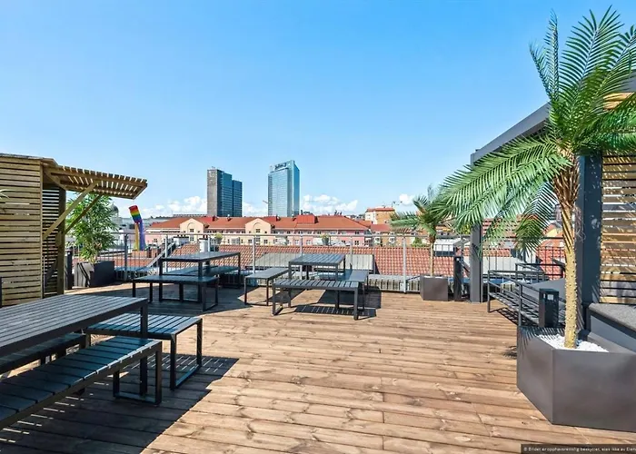 Super Central 3-Bedroom Apartment
