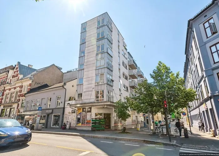 Super Central 3-Bedroom Apartment